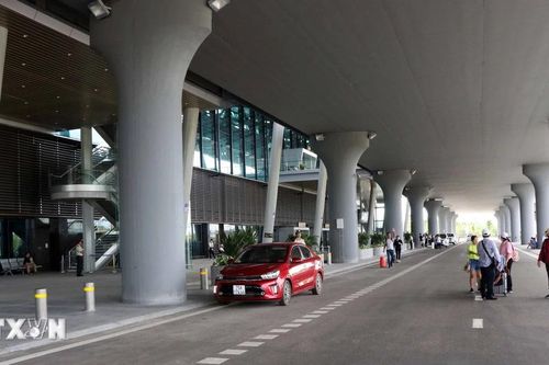 Thừa Thiên-Huế: Tăng cường thu hút du khách qua đường hàng không