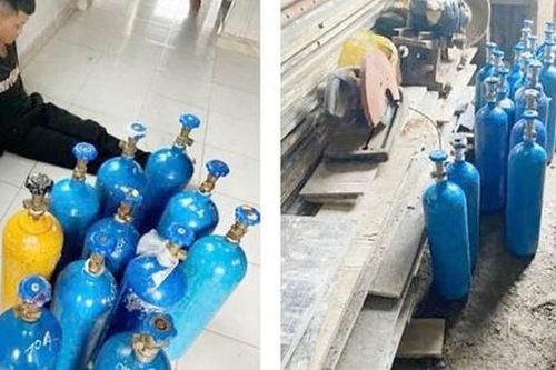 Kon Tum: Phát hiện 'kho' bình khí cười trong nhà dân