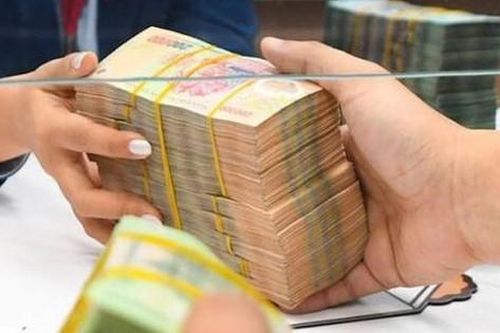 Sổ tiết kiệm đứng tên chồng, vợ muốn rút tiền phải làm thế nào?
