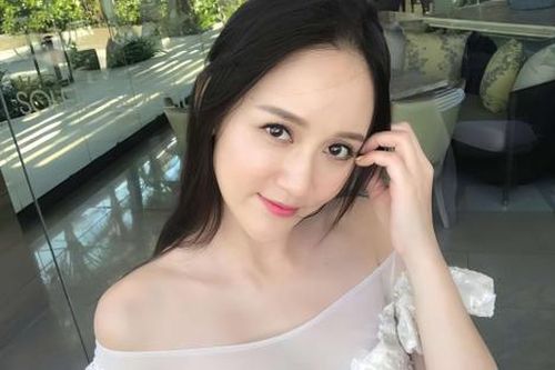 Ngọc nữ màn ảnh đang mang thai con đầu lòng, nhà chồng tặng trăm tỷ?