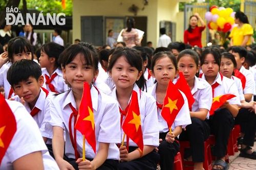 Nhiều thông điệp ý nghĩa, năng lượng tích cực tại buổi khai giảng năm học mới