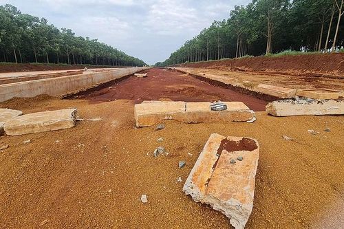 Bình Phước: Cảnh nhếch nhác dự án đường Nguyễn Thái Học 130 tỷ đồng bị dân tố thi công 'ẩu'