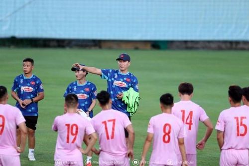 Hôm nay tuyển bóng đá Việt Nam thi đấu với tuyển Nga