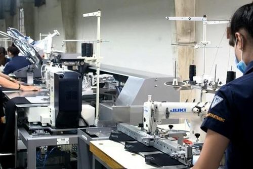 Đề xuất thành lập trung tâm thương mại quốc tế và phát triển nguyên, phụ liệu thời trang