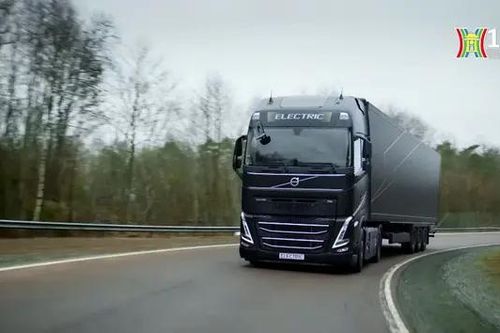 Volvo ra mắt xe tải điện phạm vi 600 km/lần sạc