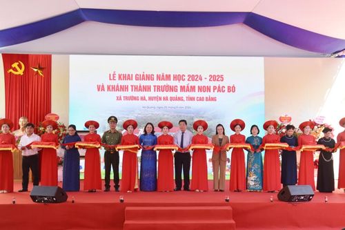 Phó Chủ tịch nước Võ Thị Ánh Xuân dự lễ khai giảng, khánh thành Trường Mầm non Pác Bó, xã Trường Hà (Hà Quảng)
