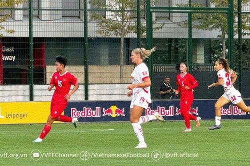 Tuyển nữ Việt Nam thua RB Leipzig