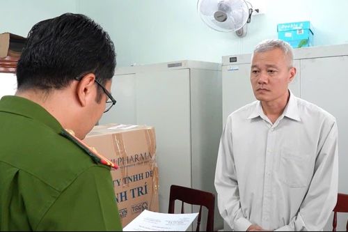 Nhận hối lộ, nguyên cán bộ Ban Quản lý Khu kinh tế Dung Quất bị khởi tố