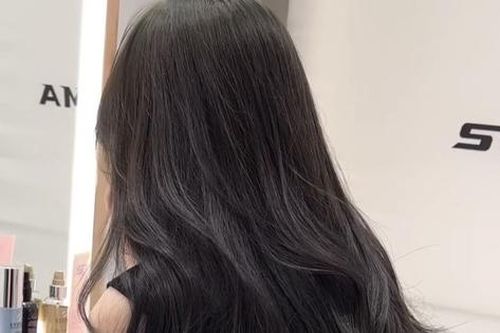 Thử gội đầu 3 lần, mái tóc bết mỏng của tôi thay đổi chóng mặt chỉ sau 2 tuần