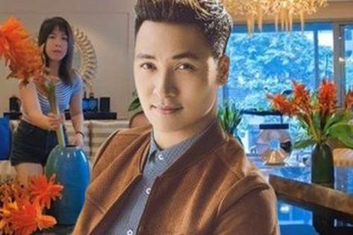 Vợ Mạnh Trường tiếp tục gây sốt khi cắm loài hoa đẹp lạ, để lộ cơ ngơi sang trọng