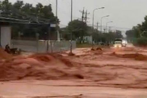 Một phường ở Bình Thuận 3 ngày liên tiếp xảy ra lũ cát