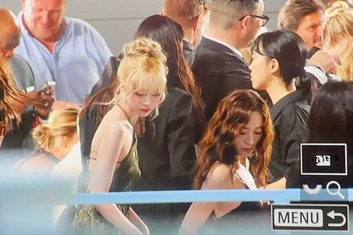 Krystal, Winter đọ sắc tại show Ralph Lauren: Chị quý phái, em xinh như thiên sứ