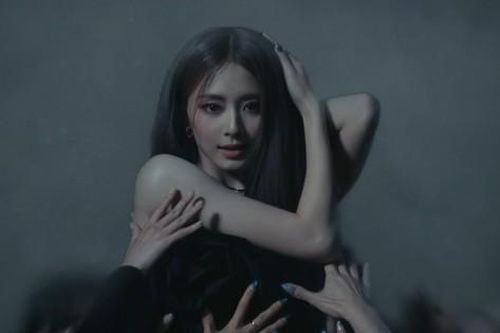 'Nữ thần' Tzuyu chính thức solo, liệu âm nhạc có xứng tầm nhan sắc cực phẩm?