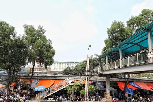 Hà Nội: Đề xuất đầu tư hơn 300 tỷ đồng làm 29 cầu vượt cho người đi bộ