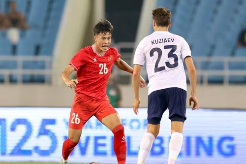 ĐT Việt Nam 0-3 Nga: CĐV Việt Nam chỉ yêu bóng đá thắng?