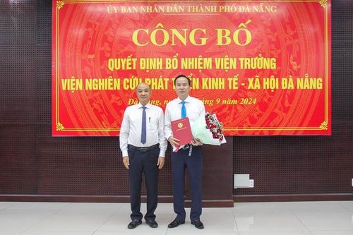 Ông Đặng Đình Đức giữ chức Viện trưởng Viện Nghiên cứu Phát triển kinh tế - xã hội Đà Nẵng