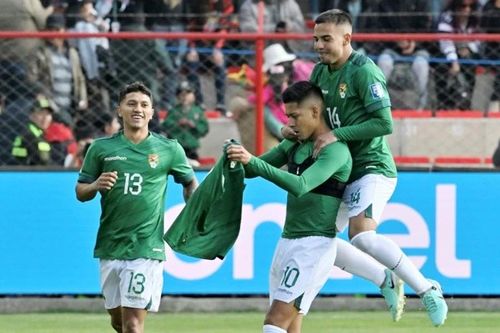 Bolivia đánh bại Venezuela trên 'đỉnh trời' El Alto, Argentina thị uy trước Chile