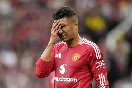 MU chốt danh sách dự Europa League, định đoạt tương lai Casemiro