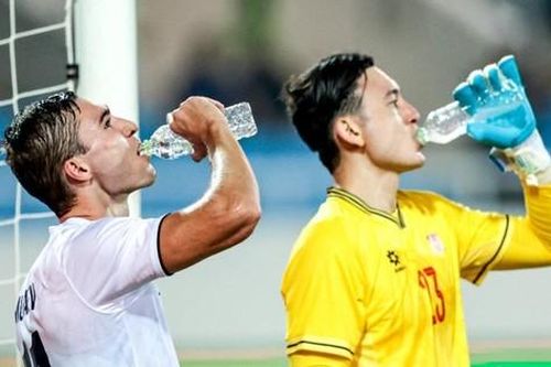 Truyền thông Nga nhận xét sau trận thắng 3-0: 'Chỉ thời tiết mới làm khó tuyển Nga'