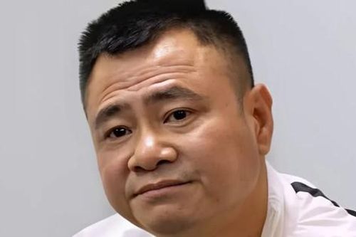 4 anh trai bị loại