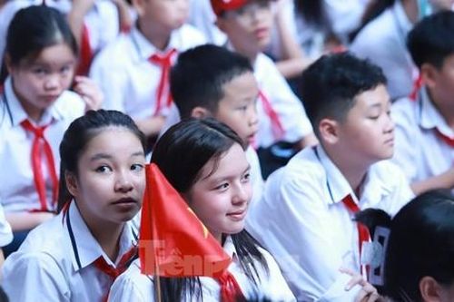 Ngày mai, học sinh Hà Nội nghỉ học để tránh bão số 3
