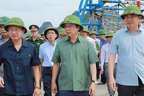 Phó Thủ tướng Trần Hồng Hà kiểm tra công tác phòng chống bão số 3 tại Quảng Ninh