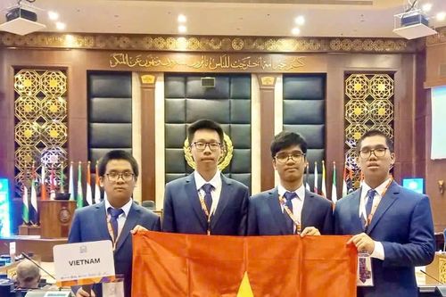Việt Nam lọt tốp 4 đội xuất sắc nhất thi Olympic Tin học quốc tế năm 2024