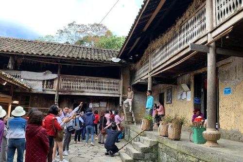 Trao quyền cho người dân địa phương để phát triển bền vững du lịch cộng đồng