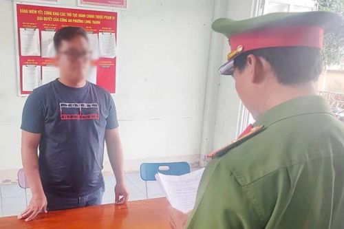 An Giang: Bắt tạm giam đối tượng lừa bán lô xe thanh lý hải quan