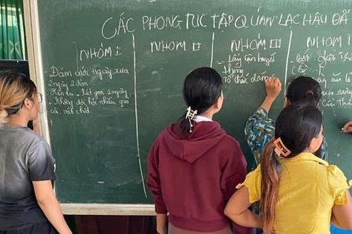 Thừa Thiên Huế: Từng bước xóa bỏ các hủ tục lạc hậu trong đồng bào dân tộc thiểu số ở huyện Nam Đông