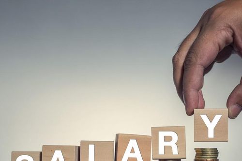 Bất ngờ mức thù lao lãnh đạo doanh nghiệp Việt: Người nhận 0 đồng, kẻ thu nhập khủng