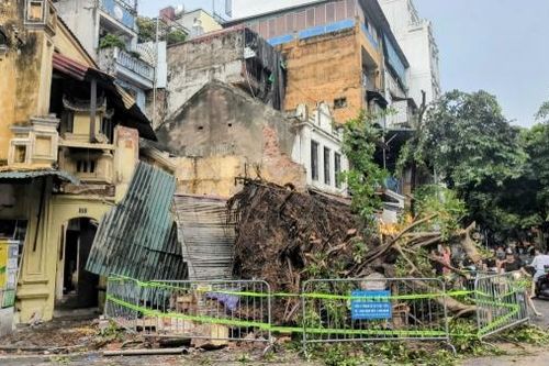 Quận Hoàn Kiếm khẳng định không có nhà sập sau cơn mưa giông chiều 6/9