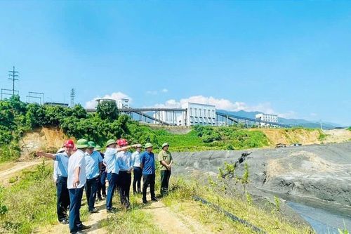 Bí thư Tỉnh ủy Đặng Xuân Phong kiểm tra và chỉ đạo ứng phó với cơn bão số 3 tại Bát Xát