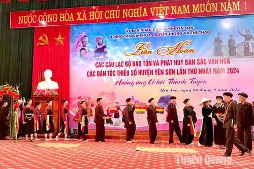 Liên hoan các CLB Bảo tồn và phát huy bản sắc văn hóa các dân tộc thiểu số huyện Yên Sơn