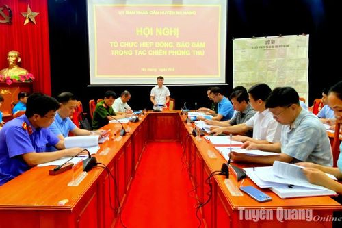 Na Hang tổ chức luyện tập phần cơ chế khu vực phòng thủ huyện
