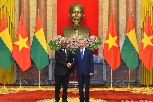 Tổng Bí thư, Chủ tịch nước Tô Lâm hội đàm với Tổng thống Cộng hòa Guinea-Bissau Umaro Sissoco Embaló