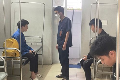 10 học sinh Trường Cao đẳng Công nghiệp Thái Nguyên đã được ra viện