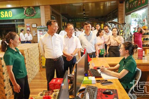 Bộ trưởng Bộ Thông tin và Truyền thông làm việc tại Thái Nguyên
