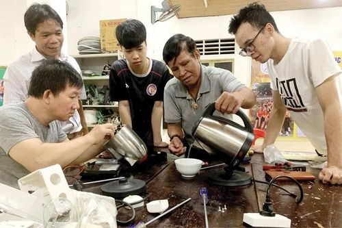 Học cách thoát... nghèo