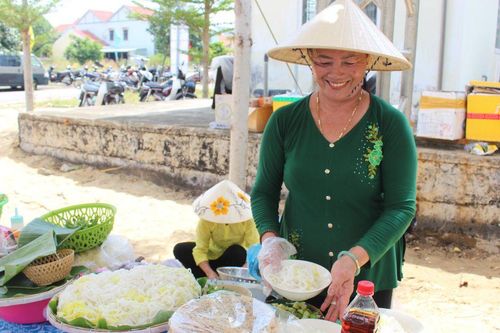 Về Hội An xem hội thi ẩm thực 'Bếp Làng chài'