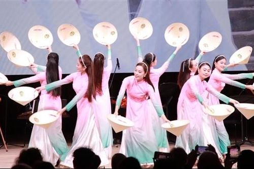 Tổ chức Ngày Văn hóa doanh nghiệp Việt Nam ở nước ngoài lần thứ I tại Pháp