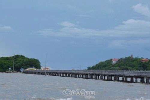 Tạm ngừng hoạt động tham quan, du lịch tại Hòn Đá Bạc từ ngày 6-11/9