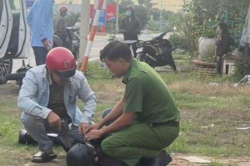 Bắt giữ 2 đối tượng cướp giật dây chuyền sau cuộc truy đuổi hơn 35 km