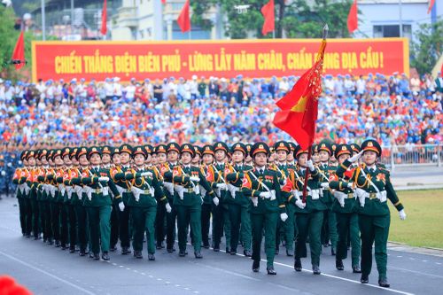 Chính phủ thống nhất quy định tuổi nghỉ hưu của nam và nữ sĩ quan bằng nhau