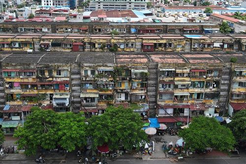 Hải Phòng di dời 4.600 hộ dân khỏi các chung cư cũ trước khi siêu bão Yagi đổ bộ
