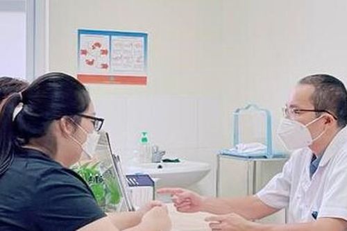 Tước chứng chỉ hành nghề bác sĩ phụ trách chuyên môn của phòng khám phục hồi chức năng