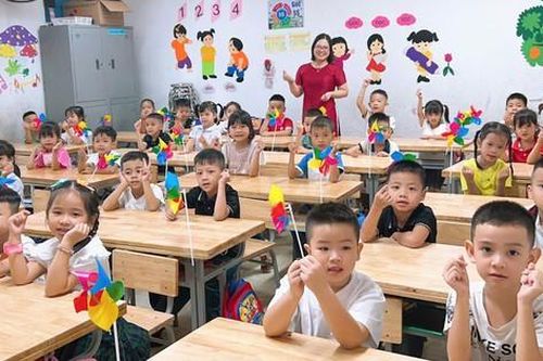 Tránh bão số 3, nhiều địa phương cho học sinh nghỉ học
