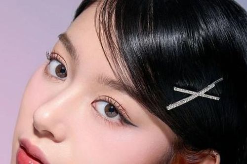 3 phong cách trang điểm kiểu Hàn đang làm mưa làm gió, 'bắt trend' có khó?
