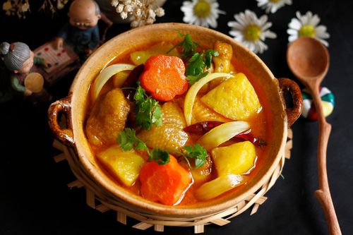 Cà ri gà và kẹo dừa của Việt nam thuộc top món ngon nhất thế giới