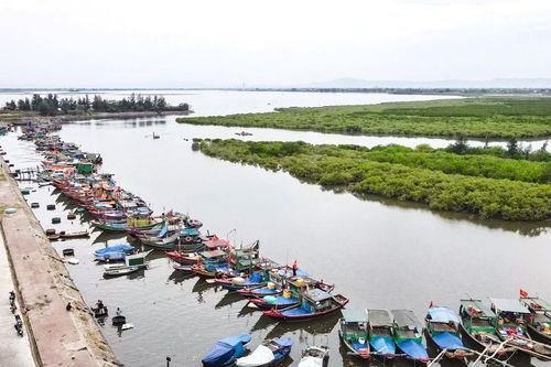 Hà Tĩnh: Hàng nghìn tàu thuyền đã vào nơi trú bão an toàn